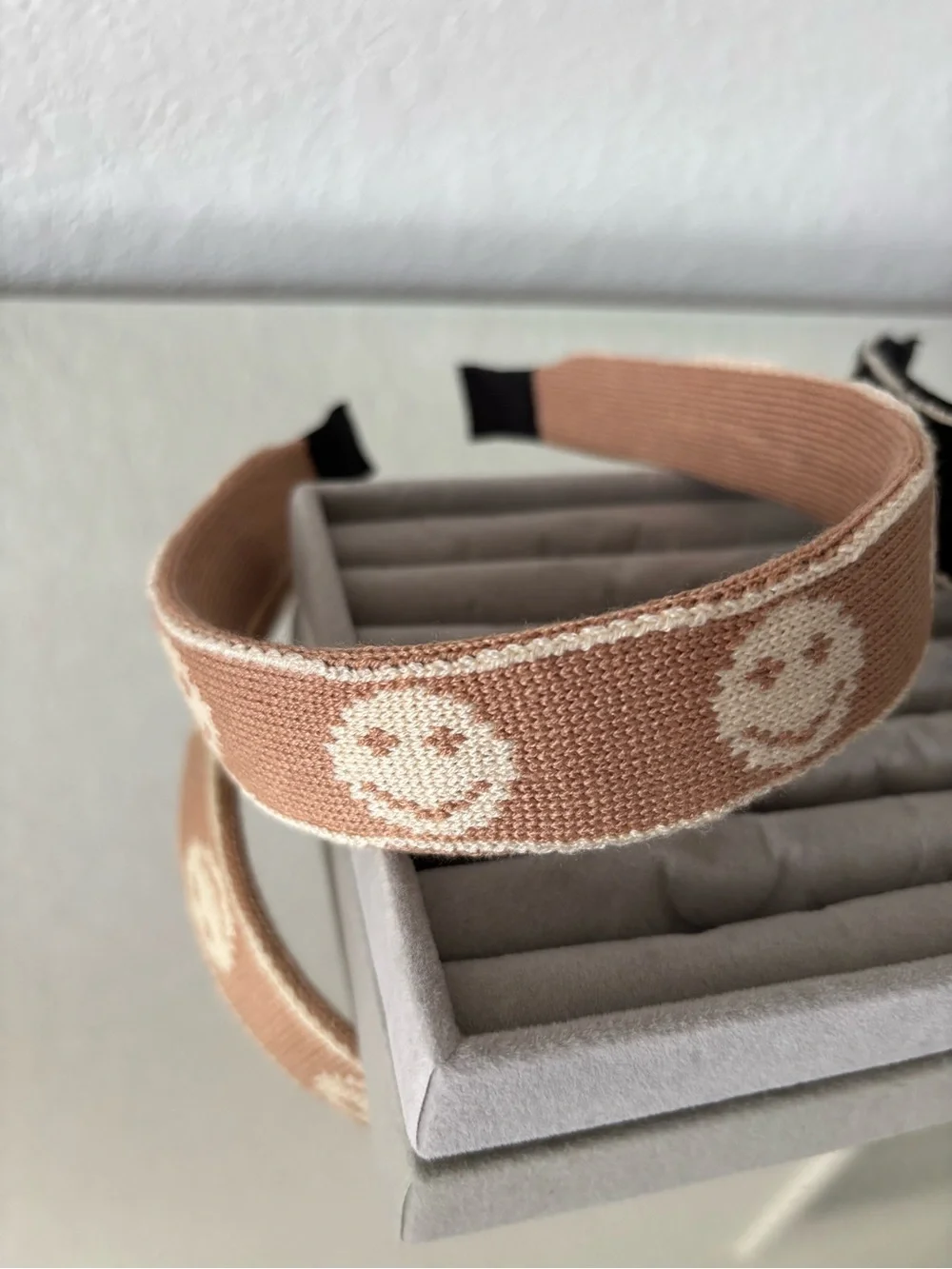 😊✨ 2 Smiley Face Knit Headbands Set Black Pink Cute Y2K Preppy NWT